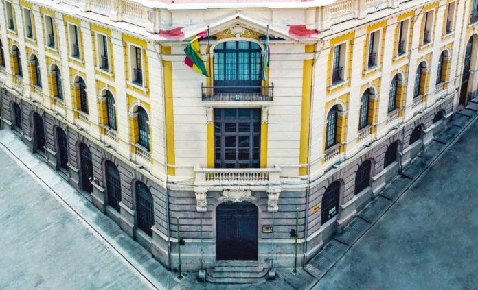 gobierno-tomo-contacto-con-6-mil-bolivianos-en-venezuela