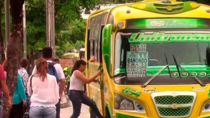 aliste-el-bolsillo:-asi-quedaron-las-tarifas-de-transporte-publico-en-bucaramanga-y-area-metropolitana-en-el-2026,-la-minima-del-taxi-aumento-16.6%
