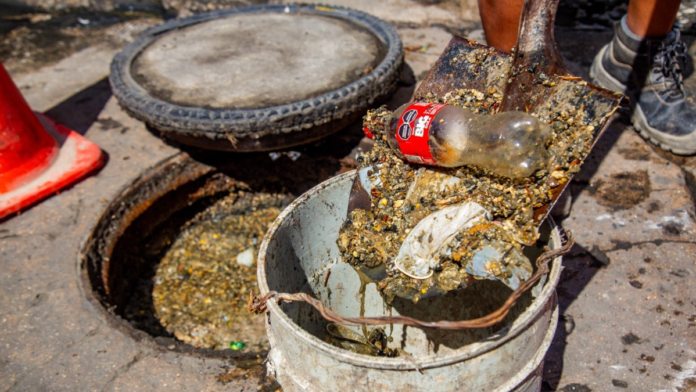 santa-marta-llena-de-turistas-y-afectada-por-la-basura-y-rebosamientos-de-alcantarillas:-¿quien-es-el-culpable?-esto-dicen-las-autoridades