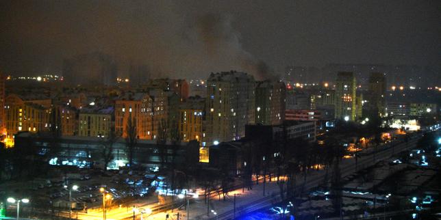en-direct,-guerre-en-ucrania:-au-moins-quatre-morts-et-dix-blesses-dans-des-frappes-russes-sur-kiev,-l’ensemble-du-territoire-en-alertate-face-aux-misiles