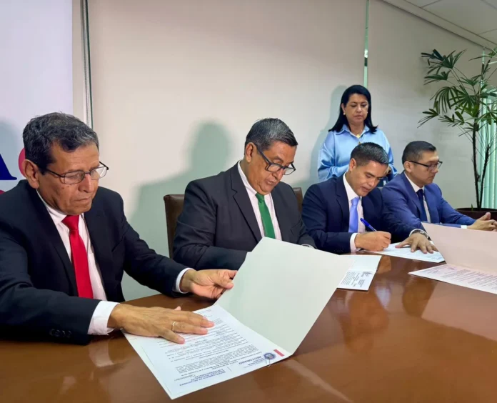 la-uagrm-y-el-consejo-de-la-magistratura-se-alian-para-mejorar-la-justicia