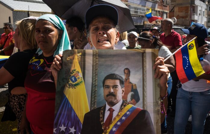 entre-el-silencio-y-la-esperanza:-venezolanos-en-el-exterior-estan-a-la-expectativa-de-lo-que-sigue-tras-la-captura-de-nicolas-maduro
