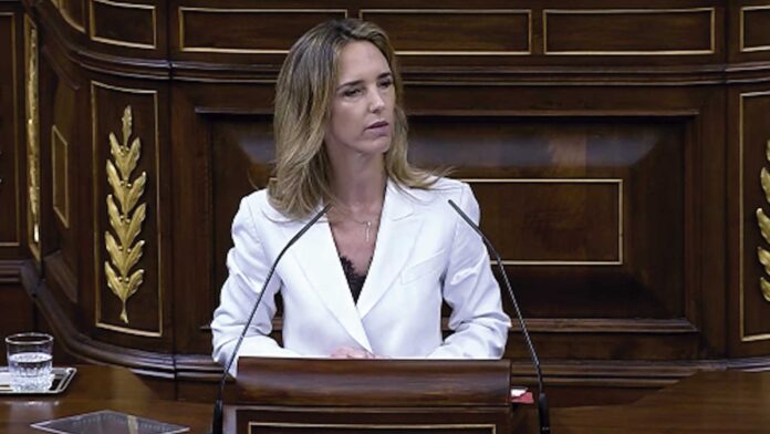 cayetana-alvarez-de-toledo-acusa-a-sanchez-y-zapatero-de-“blanquear”-la-dictadura-venezolana