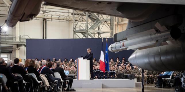 emmanuel-macron-lanza-un-vif-rapel-en-la-orden-de-las-industrias-de-defensa