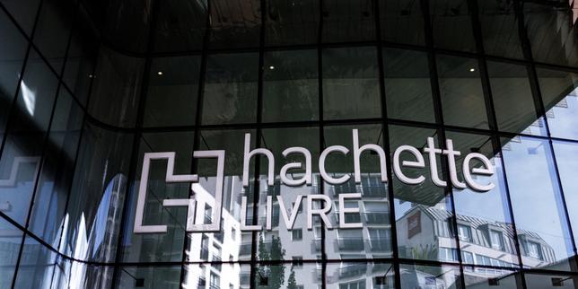 7-de-octubre:-hachette-rappelle-un-diccionario-que-califica-a-las-victimas-de-«-colons-juifs-»-y-anuncia-una-«-verificacion-integral-»-de-ses-ouvrages-scolaires