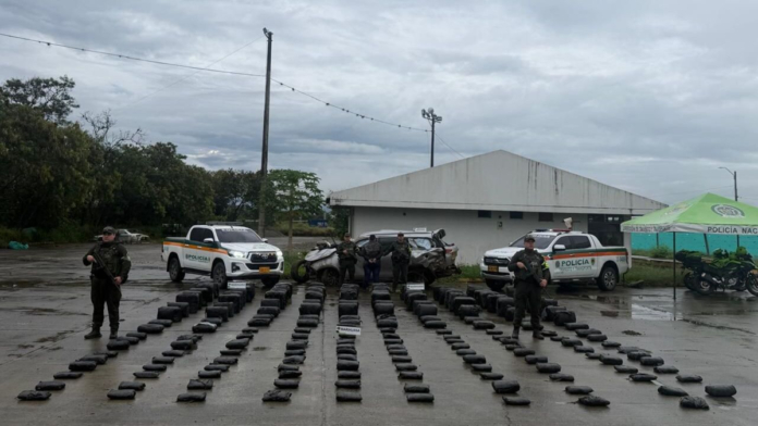 ignoro-la-senal-de-pareja,-perdio-el-control-y-dejo-al-descubierto-680-kilos-de-marihuana:-asi-cayo-uno-de-los-mayores-cargamentos-de-droga-en-el-valle.