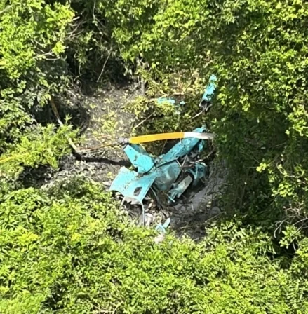 tres-muertos-en-un-accidente-de-helicoptero-en-rio,-mientras-los-investigadores-examinan-un-vuelo-de-rutina-que-salio-mal