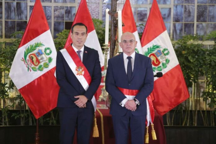 ernesto-alvarez-sobre-supuesta-renuncia:-“no,-hoy-dia-no-porque-hay-un-compromiso-con-el-peru”