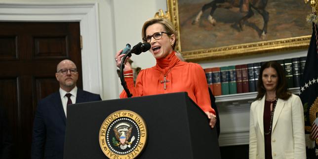 aux-etats-unis,-la-victoria-en-trampantojo-de-donald-trump-para-hacer-bajar-los-precios-de-los-medicos