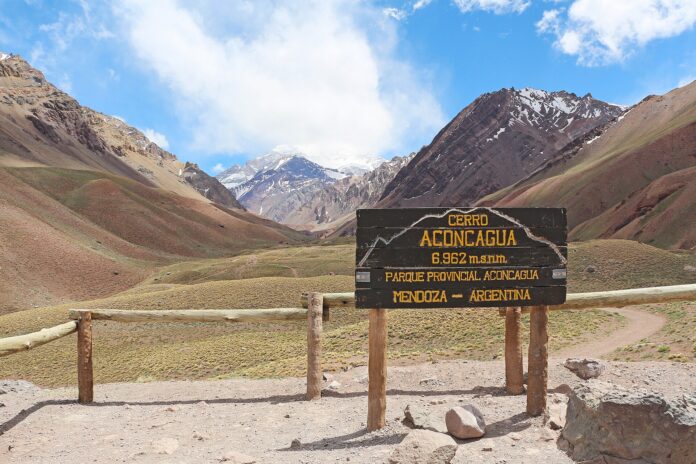 french-mountaineer-dies-near-summit-of-mount-aconcagua