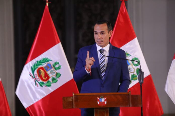 jose-jeri-anuncia-que-solicitara-a-la-fiscalia-de-la-nacion-el-levantamiento-del-secreto-de-sus-comunicaciones