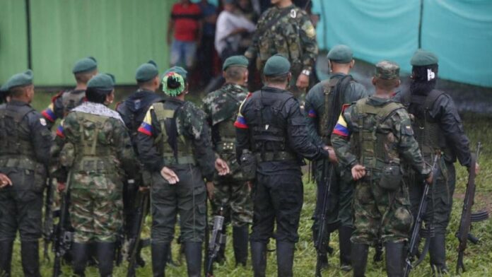 ataque-de-disidentes-de-las-farc-a-tropas-del-ejercito-dejaron-cuatro-soldados-heridos-en-dagua,-valle:-insurgencia-lanzo-explosivos,-mediante-drones