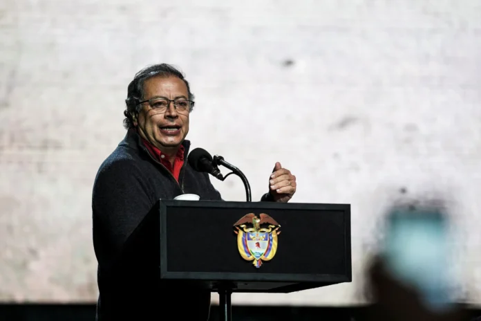un-proyecto-de-ley-fiscal-bloqueado-empuja-a-colombia-hacia-un-estado-de-emergencia-y-una-nueva-deuda
