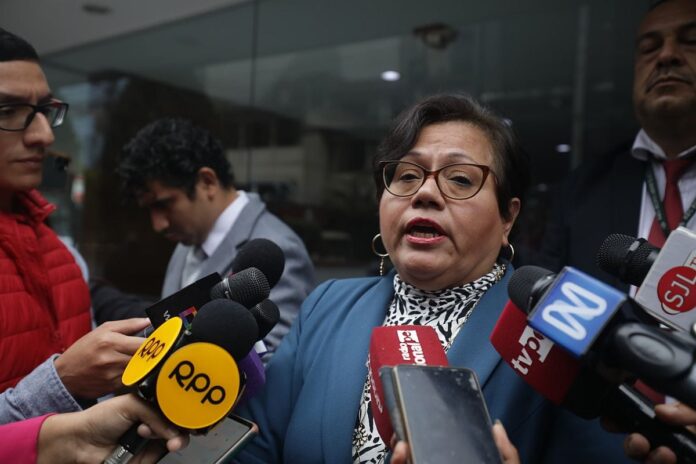 maria-caruajulca:-pj-halla-culpable-a-procuradora-general-del-estado-de-omision-de-funciones,-rehusamiento-o-demora-de-actos-funcionales
