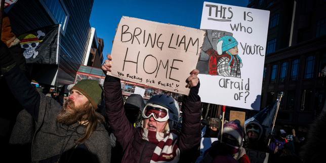 aux-etats-unis,-un-juez-bloquea-la-expulsion-de-un-nino-de-5-anos-arrestado-por-el-ice-en-minnesota