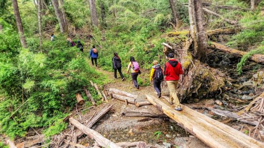 cerca-de-esquel:-trekking-y-gastronomia-casera-a-orillas-del-lago-krugger