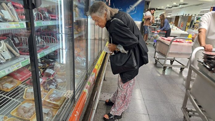 el-pollo-reemplaza-al-asado:-como-los-precios-cambiaron-el-consumo-de-carne-en-argentina