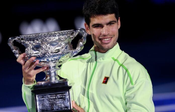 abierto-de-australia:-alcaraz-gana-a-djokovic-y-completa-el-grand-slam