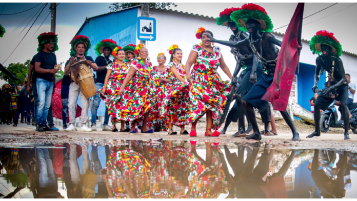 el-son-que-nunca-se-apaga:-viaje-a-la-memoria-viva-del-son-de-negro-en-el-canal-del-dique;-una-de-las-danzas-insignias-del-carnaval-de-barranquilla