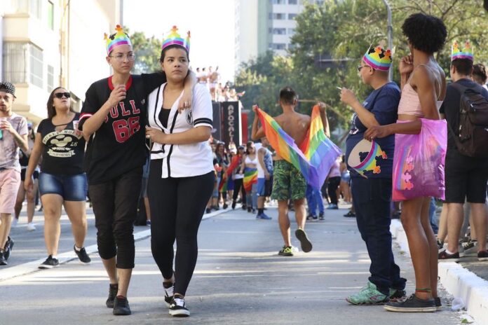 brasil-adopta-el-matrimonio-homosexual-mientras-aumentan-las-muertes-lgbtq+