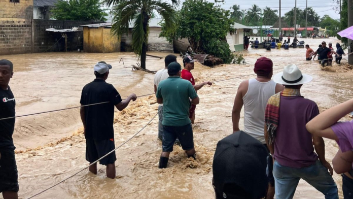 en-monteria-suspenden-clases-por-cuenta-de-fuertes-lluvias-e-inundaciones:-cerca-de-15-mil-estudiantes-en-zonas-rurales-permanecen-aislados