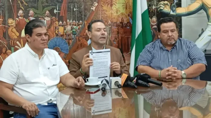 civicos-exigen-compensacion-por-danos-causados-​​por-la-gasolina
