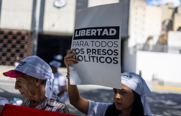foro-penal-registra-al-menos-350-excarcelaciones-de-presos-politicos-en-venezuela