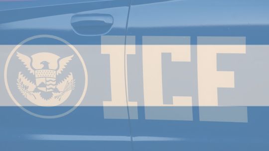 ¿el-ice-argentino?-gobierno-de-milei-avanza-planes-de-agencia-migratoria
