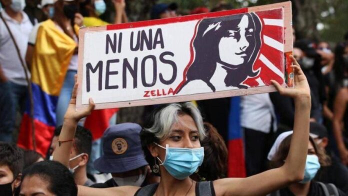 agresion-contra-una-mujer-dentro-de-un-ascensor-en-el-norte-de-monteria-indigna-a-colombia:-lo-que-se-sabe-del-estado-de-salud-de-la-victima