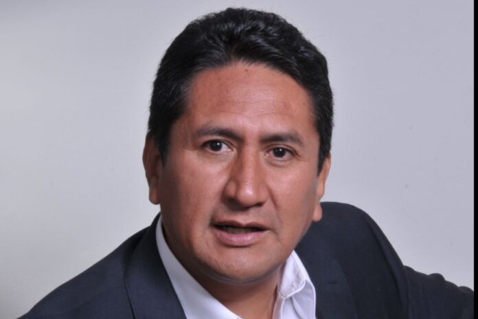 burla-a-la-justicia:-vladimir-cerron-dice-que-vera-a-sus-seguidores-de-“maneral-personal”-pese-a-que-esta-en-la-clandestinidad