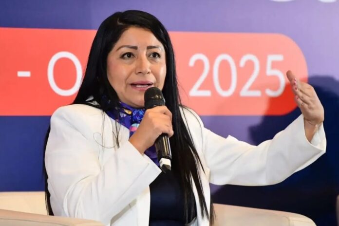 ministra-de-economia-defiende-contrataciones-de-mujeres-tras-reuniones-con-jeri:-“cumplen-los-requisitos”