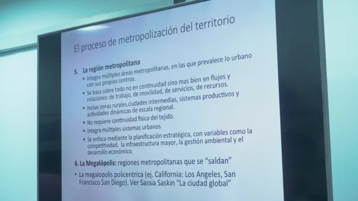 gobernacion-capacita-a-municipios-en-planificacion-metropolitana