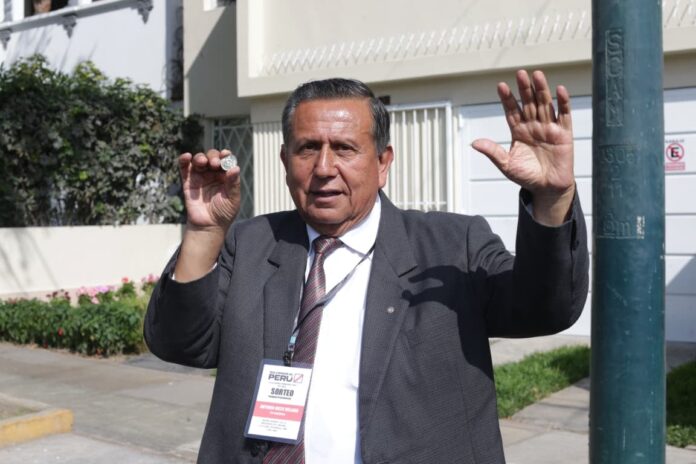 elecciones-2026:-jee-de-lima-centro-1-acepta-renuncia-de-candidato-a-primera-vicepresidencia-de-salvemos-al-peru