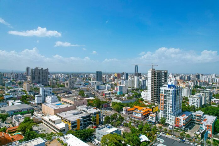 harvard-clasifica-a-la-republica-dominicana-como-la-unica-economia-de-crecimiento-entre-las-20-principales-de-america-latina-hasta-2034