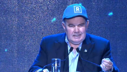 rafael-lopez-aliaga-anuncia-que-exministro-alex-contreras-es-jefe-del-plan-economico-de-renovacion-popular
