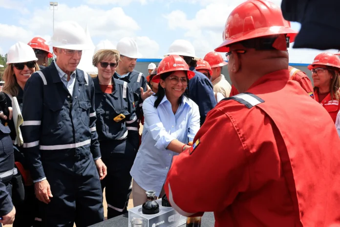 el-secretario-de-energia-de-eeuu.-recorre-la-faja-del-orinoco-de-venezuela-y-promete-miles-de-millones-para-reactivar-la-produccion-de-petroleo