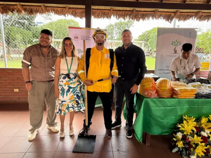 la-fundacion-natura-dona-dos-chatas-y-equipamiento-para-combatir-incendios