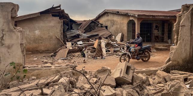 en-nigeria,-al-menos-46-personas-tuees-par-des-hommes-armes-dans-trois-villages-du-centre-ouest