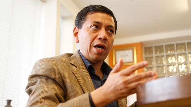 gunther-gonzales-barron-es-elegido-como-nuevo-del-jne-en-representacion-del-cal