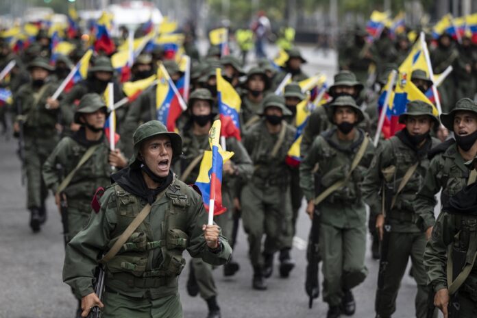 militares-proponen-una-transicion-de-seis-meses-para-reorganizar-la-fuerza-armada-y-eliminar-estructuras-politizadas