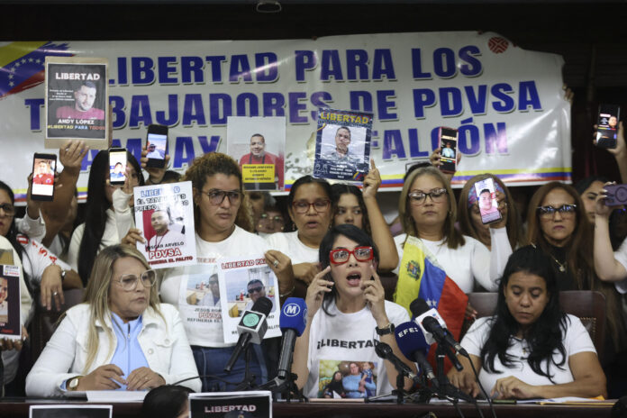 familiares-de-trabajadores-petroleros-detenidos-piden-su-liberacion-en-venezuela
