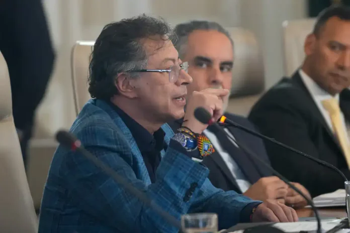 petro-obliga-a-los-bancos-a-financiar-la-emergencia-climatica