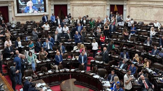 huelga-detiene-a-la-nacion-pero-no-logra-detener-la-reforma-laboral-de-milei-mientras-la-camara-baja-aprueba-el-proyecto-de-ley