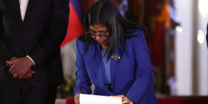 delcy-rodriguez-pide-revisar-casos-no-contemplados-en-la-ley-de-amnistia