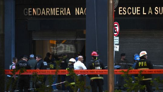 tres-heridos-en-la-explosion-de-una-carta-bomba-en-una-escuela-de-buenos-aires,-dice-la-policia