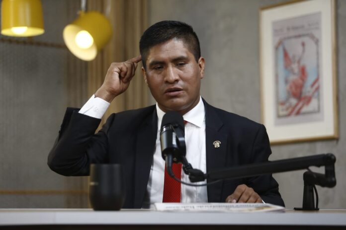 el-congresista-wilson-soto-afirma-que-en-ap-no-todos-apoyan-a-maria-del-carmen-alva:-“sospecho-que-hay-4”-que-no-votaron-por-ella