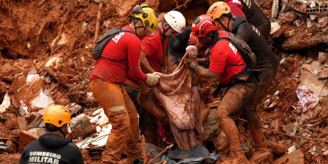 brasil:-des-pluies-torrentielles-dans-le-minais-gerais-font-au-moins-30-morts-et-des-dizaines-de-disparus