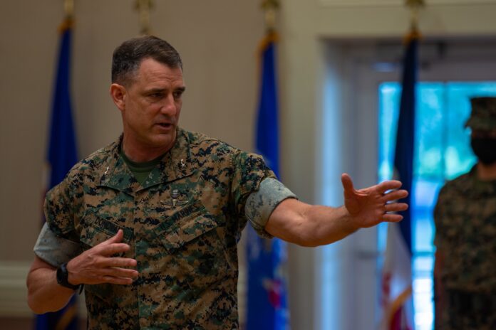 jefe-del-comando-sur-anuncia-proxima-visita-a-venezuela-para-activar-plan-de-tres-fases