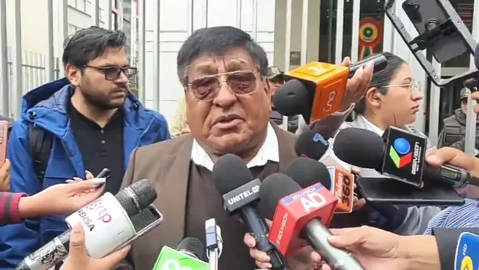 la-paz:-choferes-se-retiran-del-dialogo-por-la-insistencia-de-medinaceli