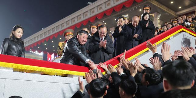 en-coree-du-nord,-un-congreso-que-consagra-el-todo-el-poder-de-kim-jong-un